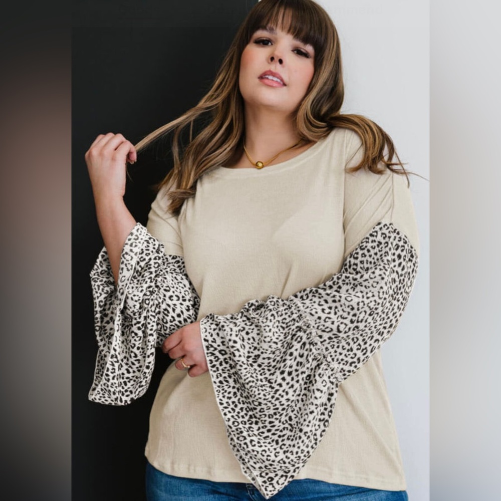 Plus Size Leopard Bell Sleeve Patchwork Top NWT - image 2